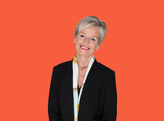 M<sup>me</sup> Valérie Lucas